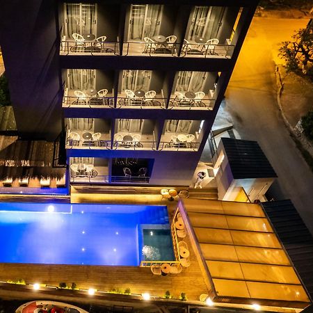 Hotel Piramida Ксамил Экстерьер фото